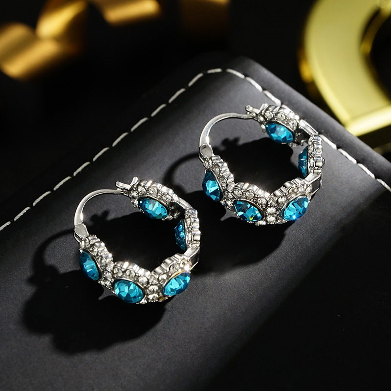 Vintage Charm Earrings - Image 2