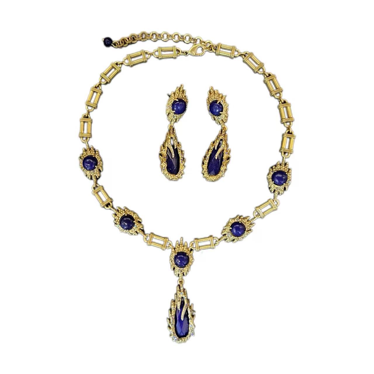 Vintage Charm Earrings - Image 6