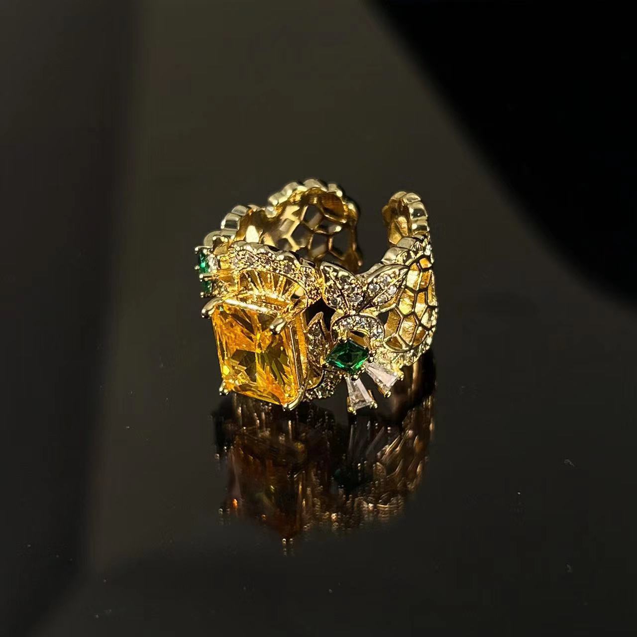 Vintage Charm Ring - Image 5