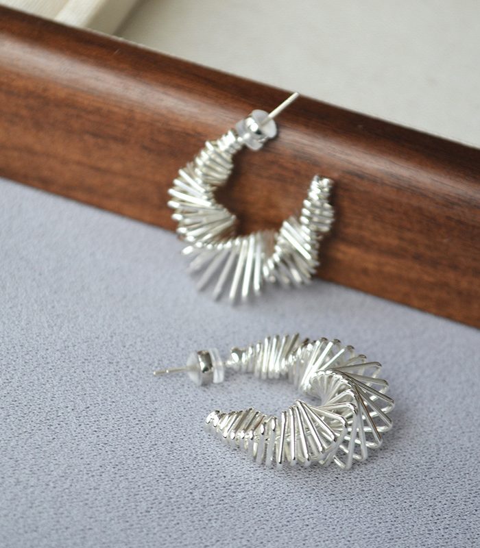 Minimalist Line Studs